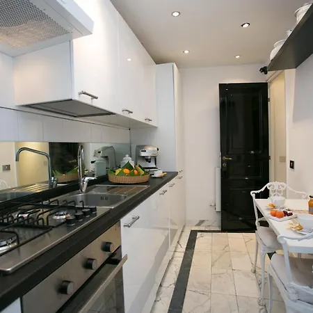 Private In Centro Storico Διαμέρισμα